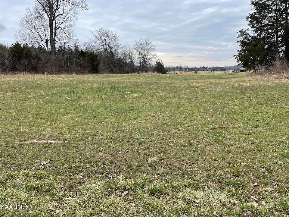 1st image of Dog Creek Ln