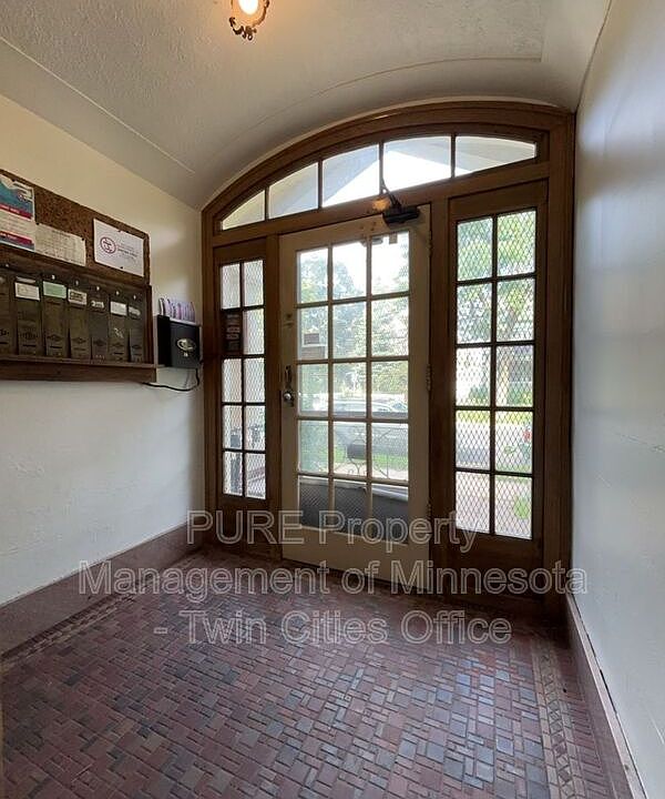 2nd image of 3125 3rd Ave S APT 1