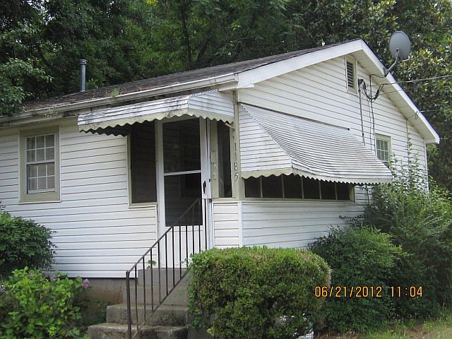 2nd image of 1185 Waddell Ext