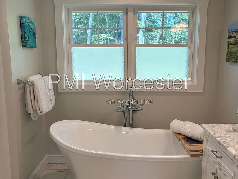 18 Lake Ave — Photo 8