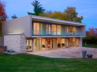 12 Brentmoor Park, Saint Louis, MO