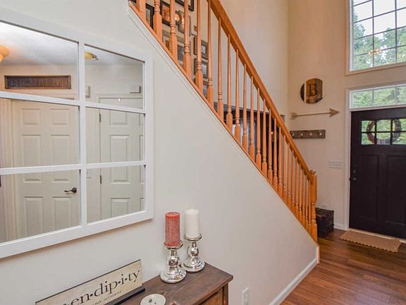 3rd image of 6005 Delfair Ln