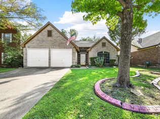 4740 Bracken Dr, Fort Worth, TX 76137