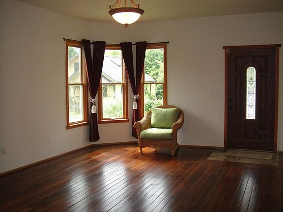 2nd image of 1308 Glass Ave NE