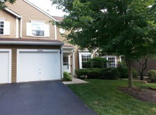 504 Ascot Ln, Streamwood, IL