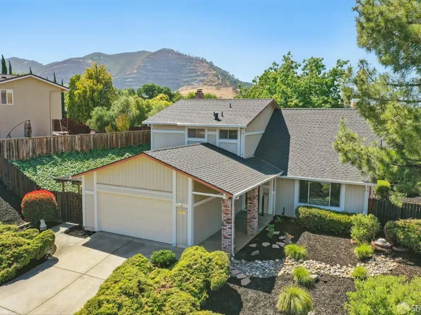 640 Mount Duncan Dr, Clayton, CA 94517