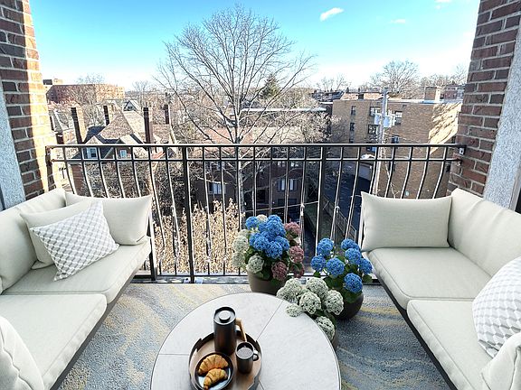 Private Balcony attached