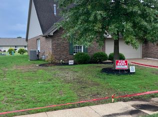 8111 Covington Ct, Newburgh, IN 47630