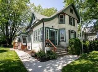 735 N Wisconsin St, Pt Washington, WI 53074