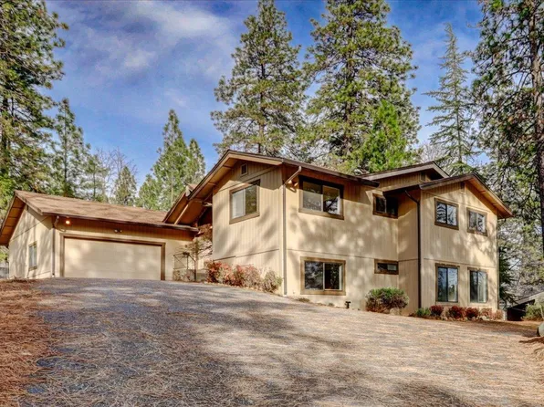 11250 Hackett Ct, Grass Valley, CA 95949