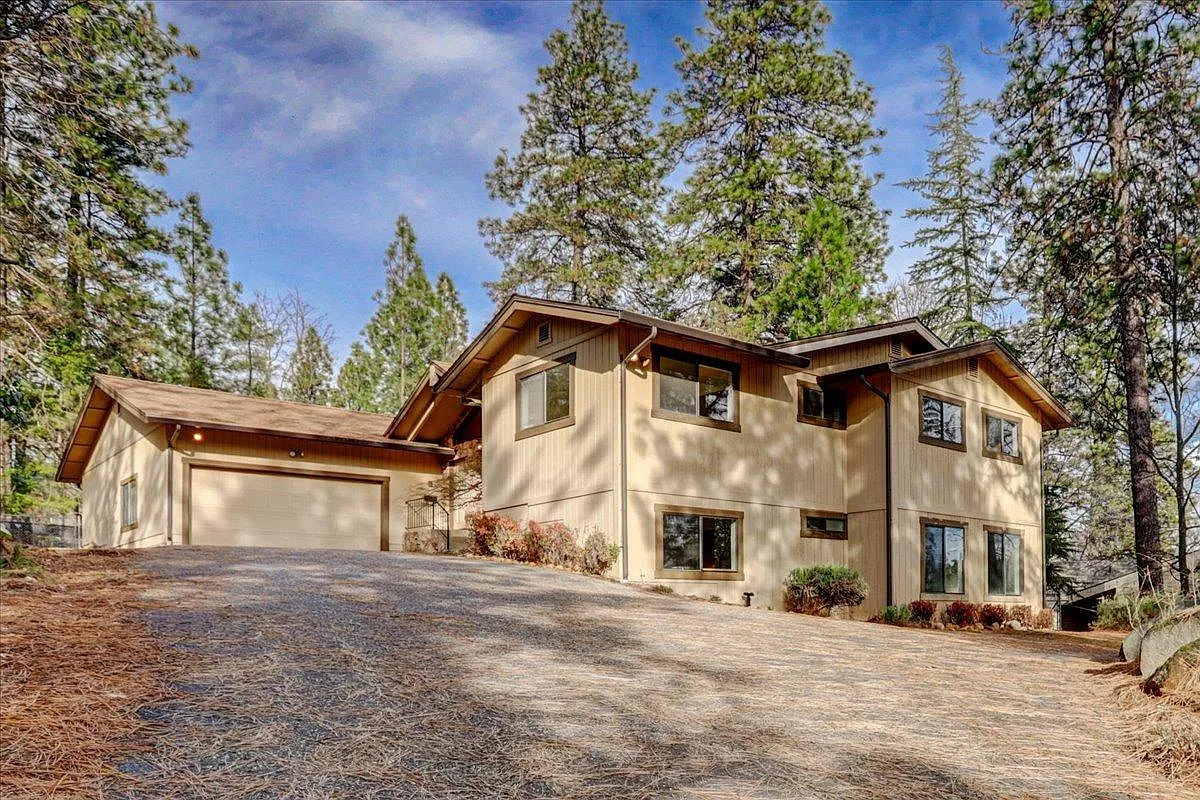 11250 Hackett Ct photo 1