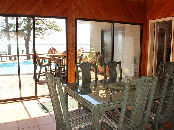 Sun room to paradise