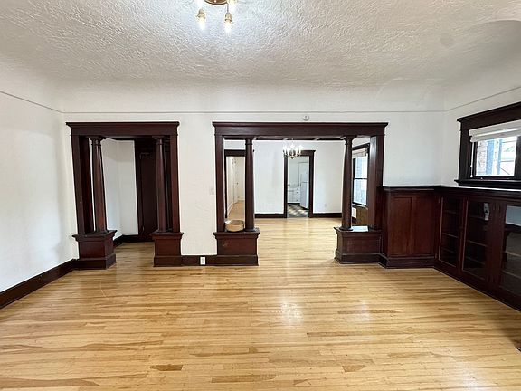 5th image of 415 NW 21st Ave Unit 202