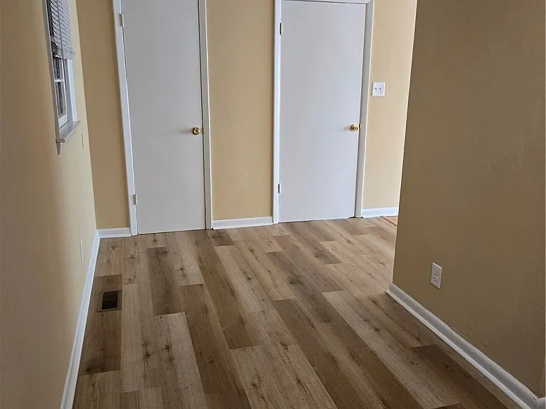 704 Dwain Dr — Photo 6