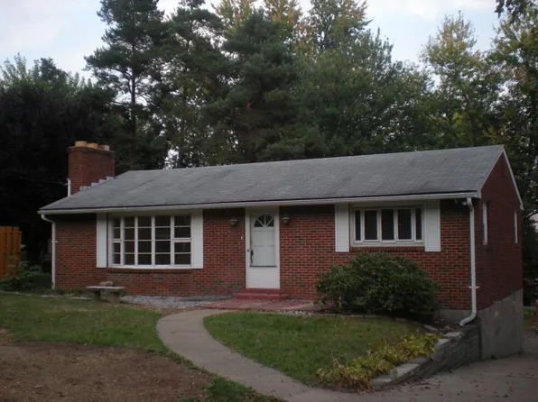 107 Pearl Dr, Canonsburg, PA 15317