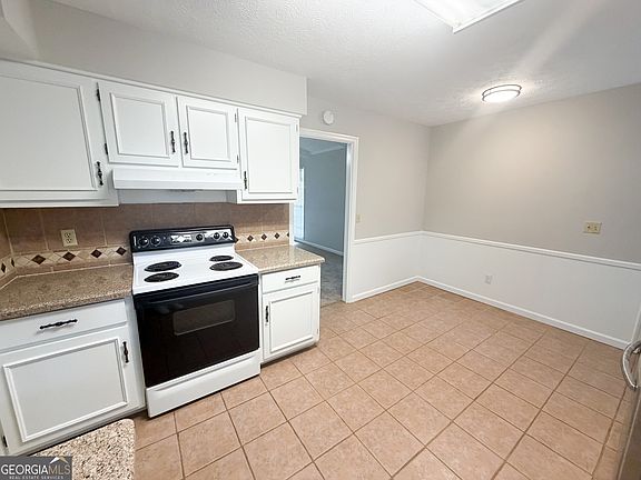 5th image of 123 Hazel Way