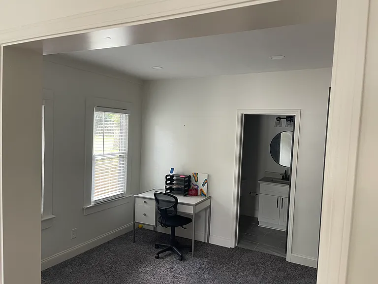 1340 Courtland Ave — Photo 12
