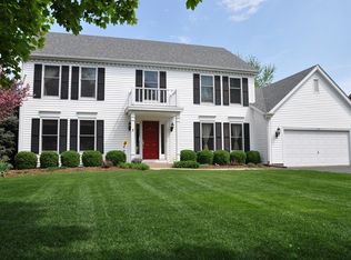 110 Deer Run, Crystal Lake, IL 60012