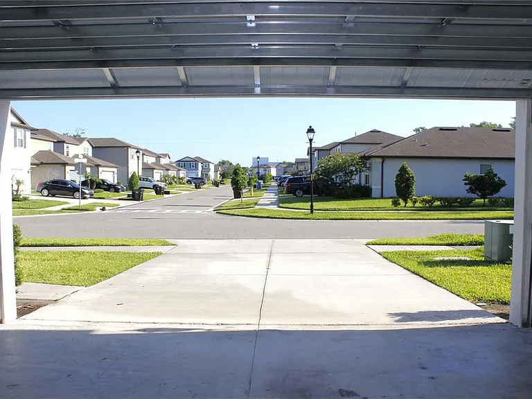 30600 Thunderbird Dr — Photo 15