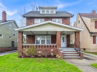 3562 Cedarbrook Rd, University Heights, OH 44118