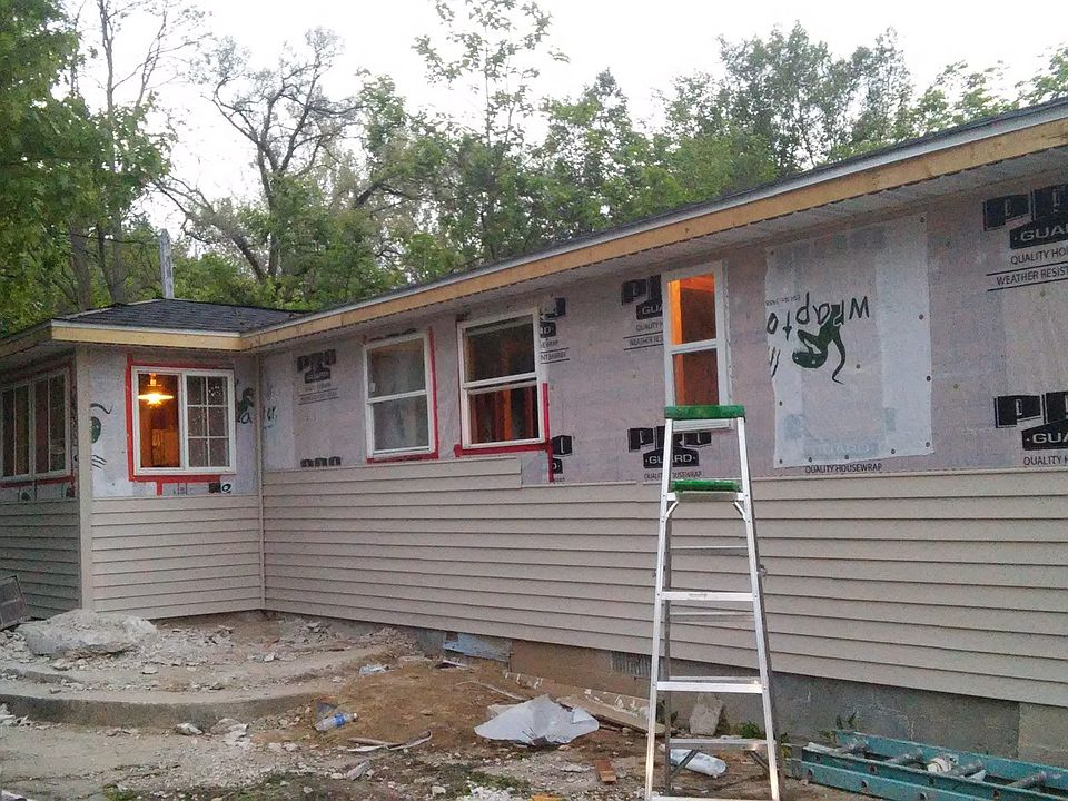 1st image of 7401 W 141st Pl