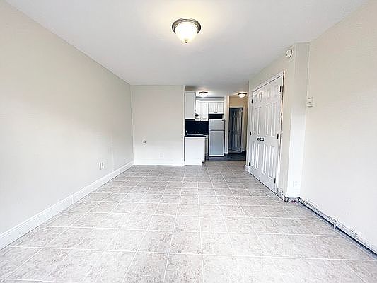 2nd image of 453 W 48th St Unit B1