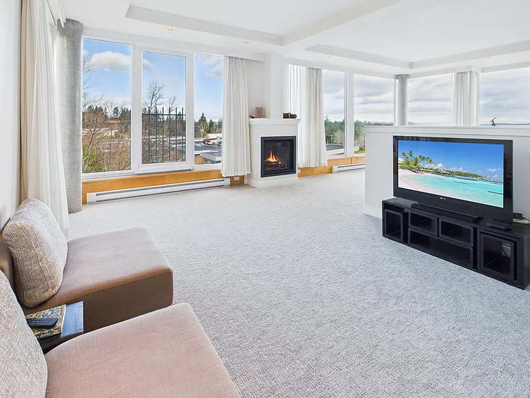 Sayward Hill Cres — Photo 12