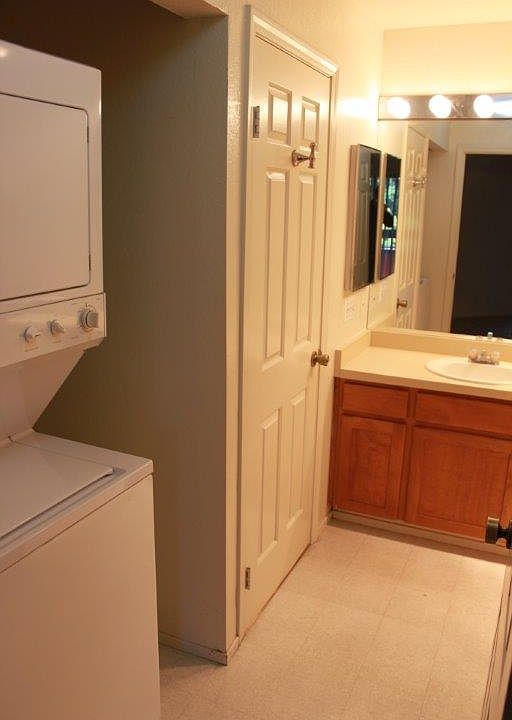 1st image of 1269 Poplar Ave APT 306