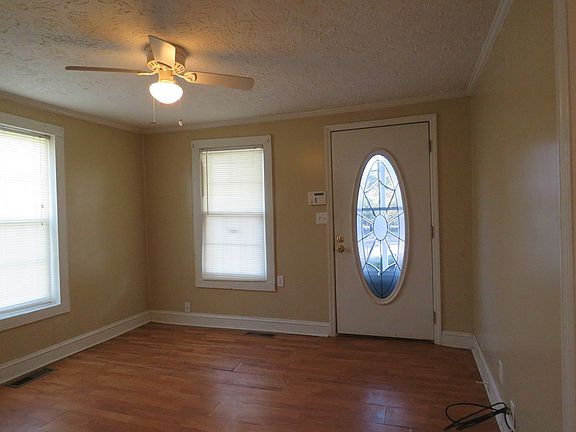 2nd image of 217 Wagoner St