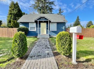 3516 Chester St, North Bend, OR 97459