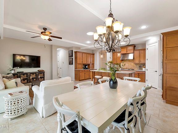 5th image of 4310 S JASMINE Drive