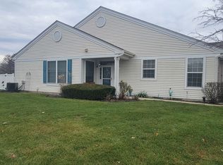 1415 Cambria Dr, Dekalb, IL 60115