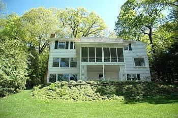 2nd image of 3210 Lake Mendota Dr