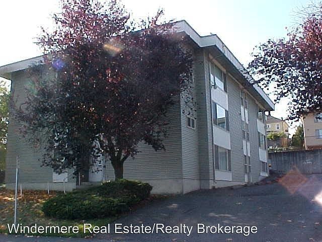 1st image of 3326 Lombard Ave