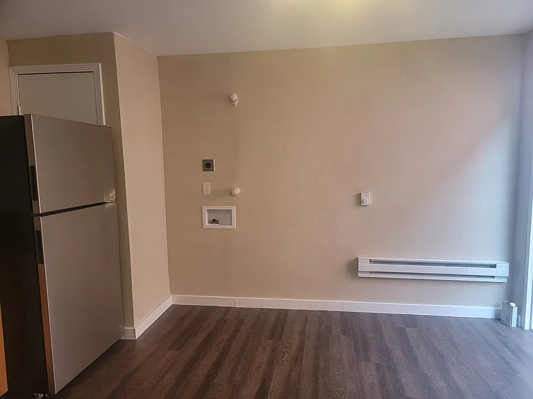 1400 Clamp Ave #6 — Photo 5