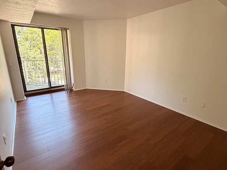 3407 Oak Alley Ct #405 — Photo 13