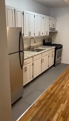 Rented by Peace of Mind Realty | media 10