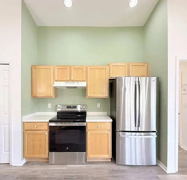 240 Center Oak Cir — Photo 18