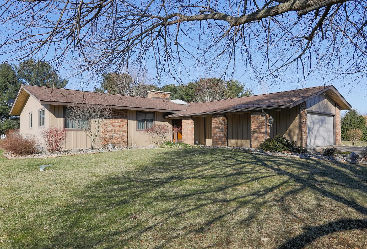 127 Maple Cir photo 1