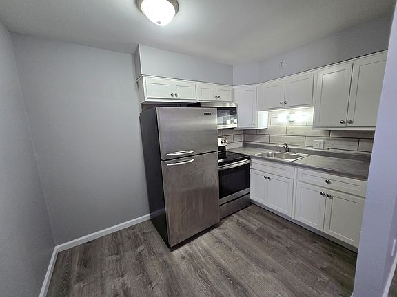 5th image of 2621-2625 S Big Bend Blvd #8