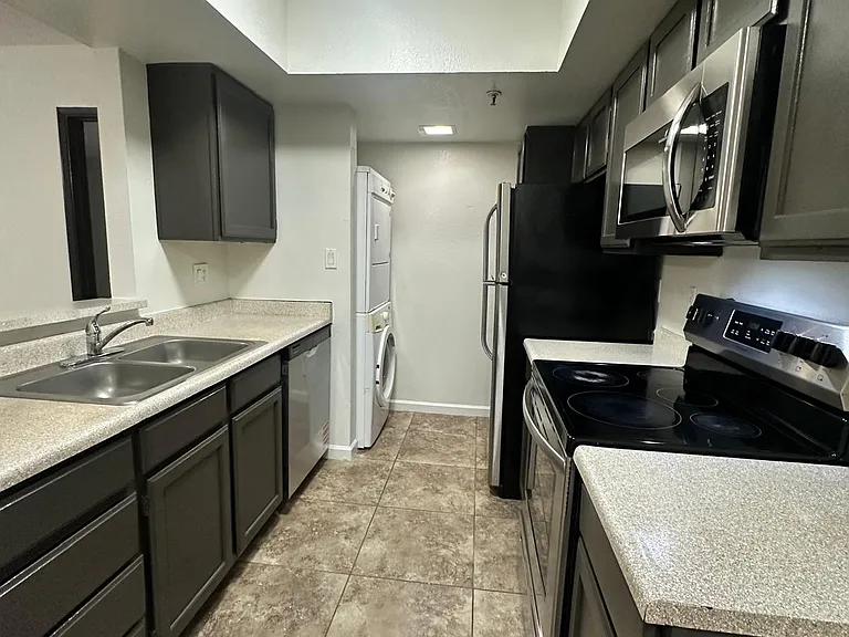 Cedar Creek Condominiums — Photo 78