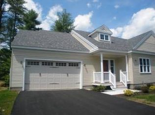 13 Mill Pond Rd, Brentwood, NH 03833