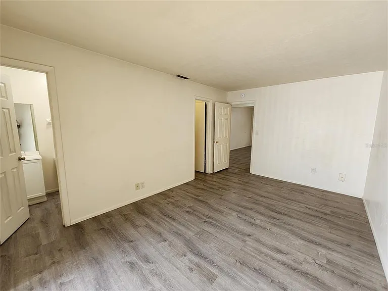7012 SW 6th Pl #C — Photo 2