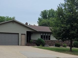 709 6th Ave, Mountain Lake, MN 56159