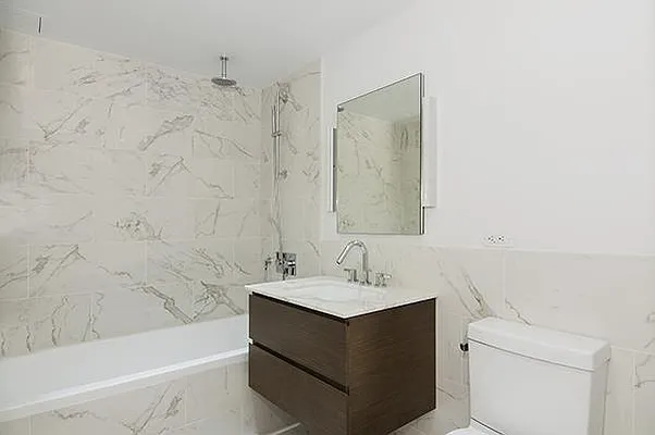 Rented by R New York | media 12