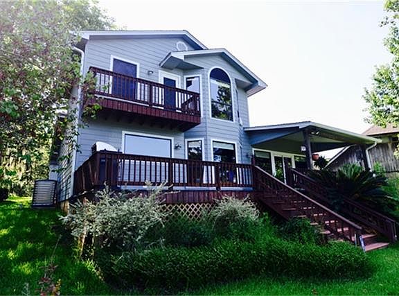 2nd image of 530 Idlewilde Dr