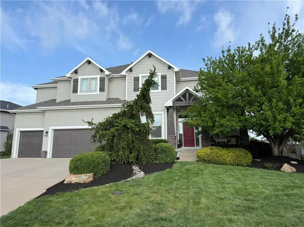 10838 S Carbondale St, Olathe, KS 66061