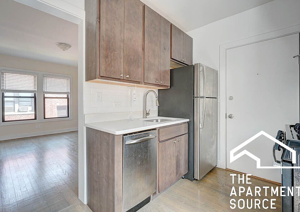 1st image of 2641 N Spaulding Ave APT 2E