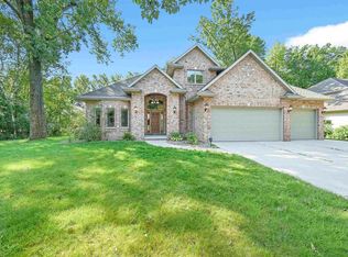 2829 Ogdan Woods Dr, Green Bay, WI 54313