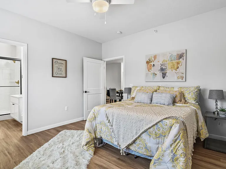 Ravina New Construction — Photo 9